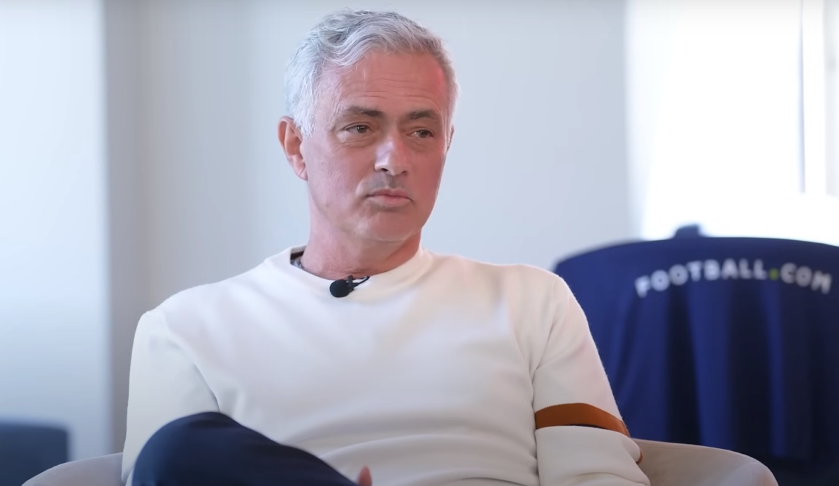 Jose Mourinho a ajuns în România, pentru meciul “Generației de Aur”. Cum a fost surprins “The Special One”