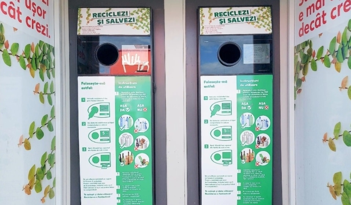 Un supermarket din România le-a pregătit clienților o mega-promoție: vouchere în schimbul sticlelor reciclabile! Ce sumă primești pentru fiecare pet