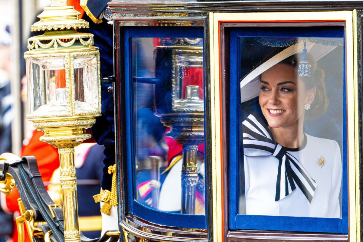 Kate Middleton, prima apariție publică oficială după ce a fost diagnosticată cu cancer! Avem imaginile zilei!