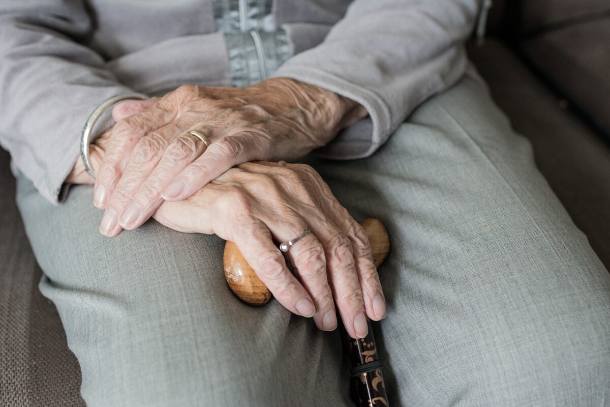 O nouă înşelătorie îi vizează pe pensionarii din România. La ce trebuie să fie atenţi