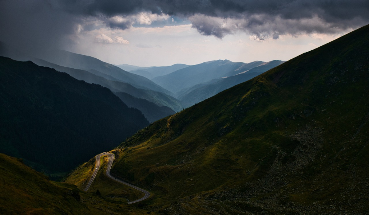 România, lovită de un ciclon islandez! Temperaturile scad brusc cu 15 grade