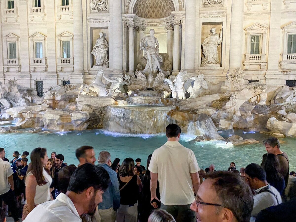 Autoritățile din Roma, decizie de ultimă oră! Vor să limiteze accesul la Fontana di Trevi