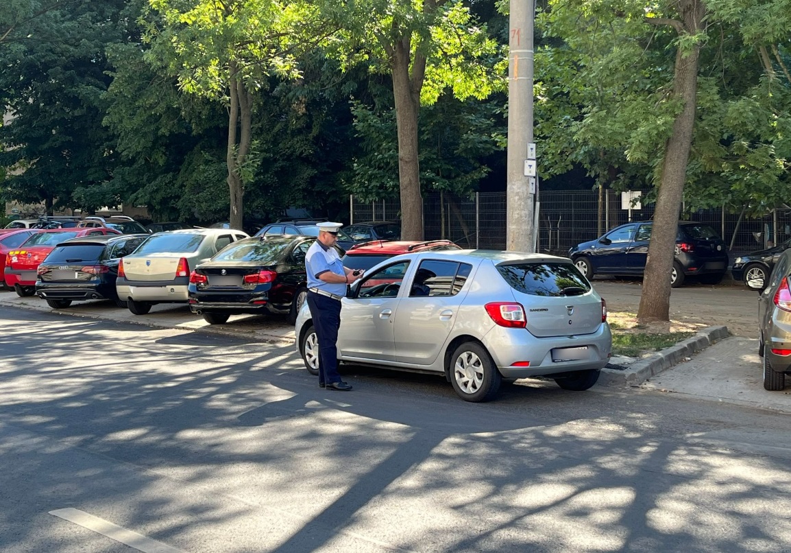 Greșeala uriașă pe care o fac șoferii din România atunci când parchează. Codul Rutier 2024 prevede sancțiuni usturătoare