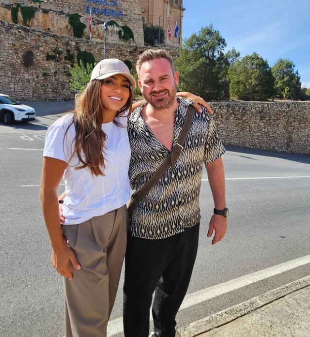 Bella Santiago și soțul ei în Malta, la filmările sezonului 2 Power Couple