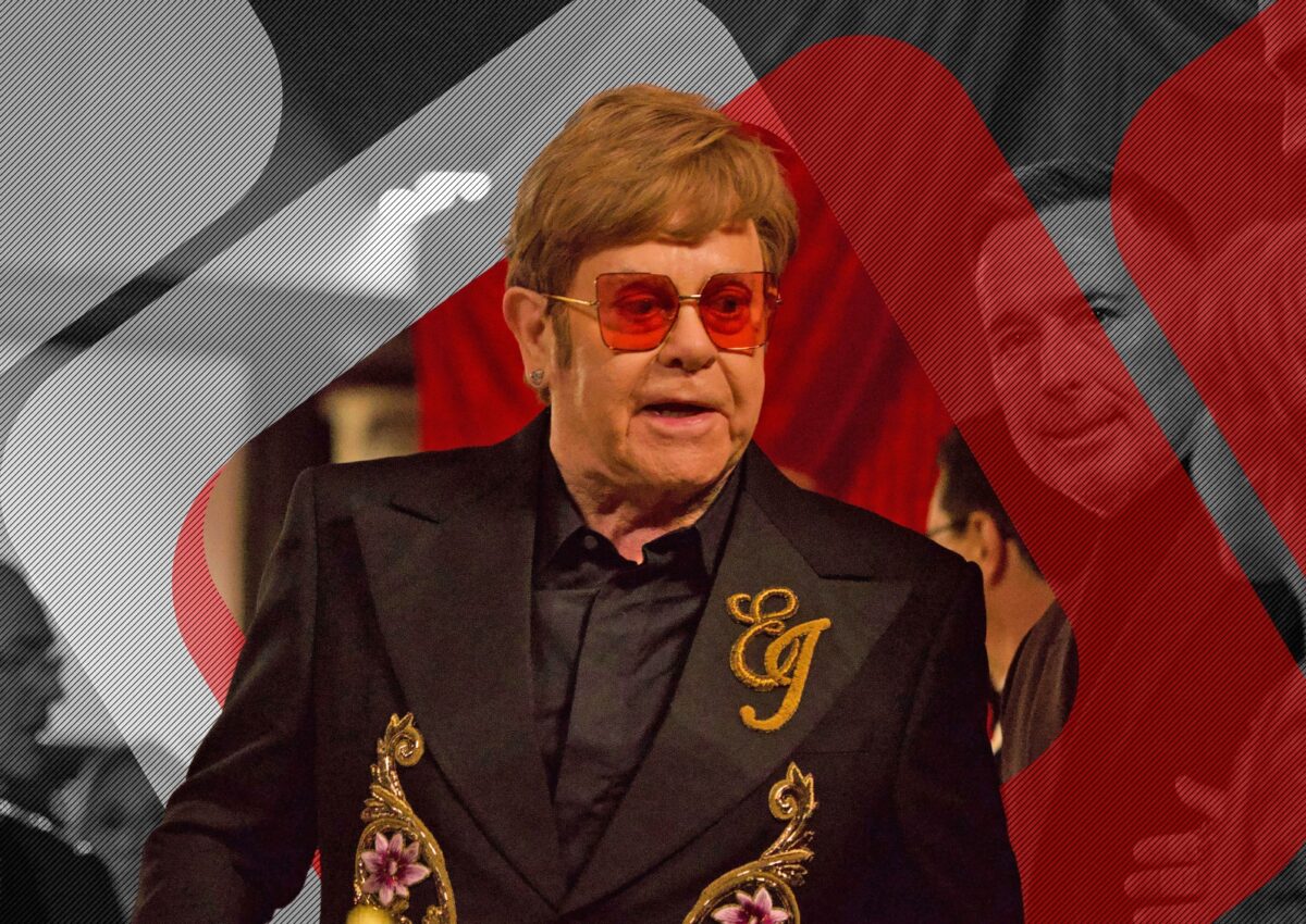 Panică pe scenă! Toți au crezut că Elton John a fost asasinat după ce s-a prăbușit într-o baltă de sânge