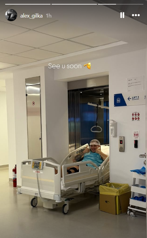 Alex Gilka pe patul de spital. Sursă foto: Instagram