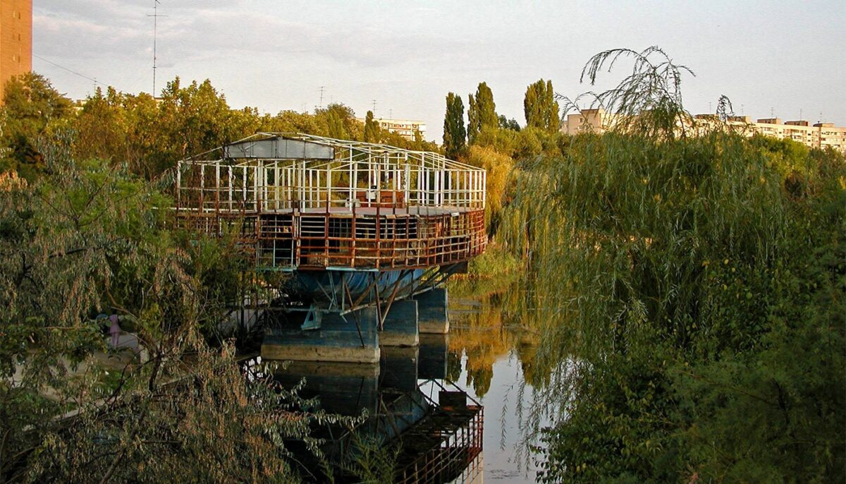 Povestea „Titanicului” românesc, vaporul care s-a scufundat în Lacul Tei din București, la data de 6 august 1967