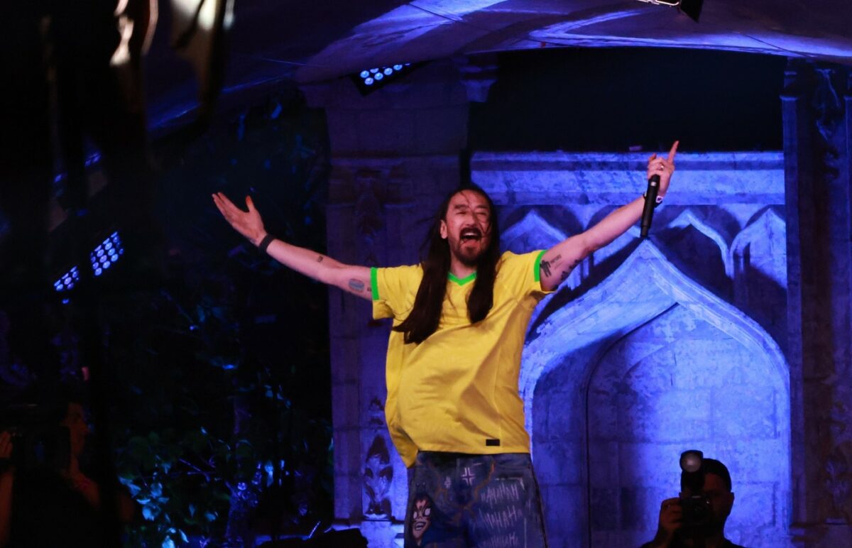 DJ Steve Aoki a revenit în România după 8 ani! Celebrul DJ a făcut un show memorabil