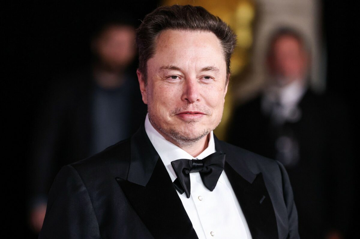 Averea lui Elon Musk, cel mai bogat om din lume, a depășit 400 de miliarde de dolari