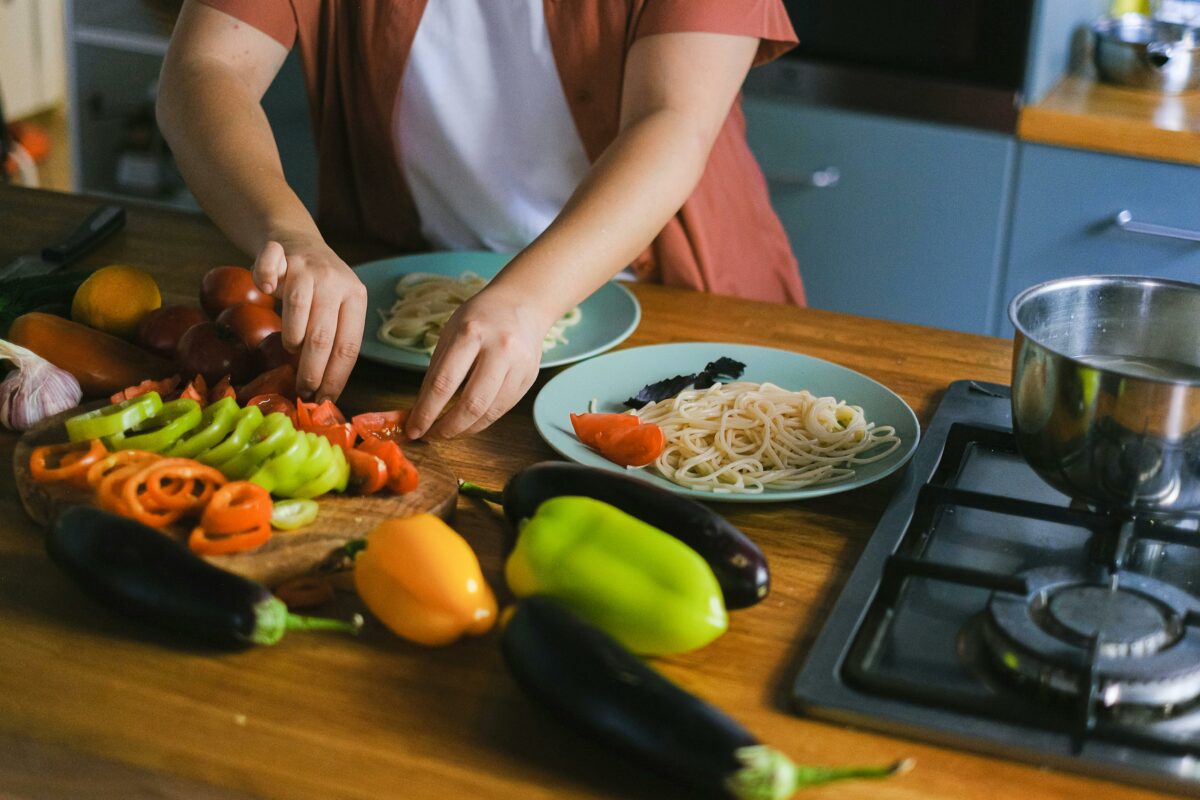 Trucuri în bucătărie pentru ca mâncarea să fie gustoasă. Toate gospodinele ar trebui să le cunoască