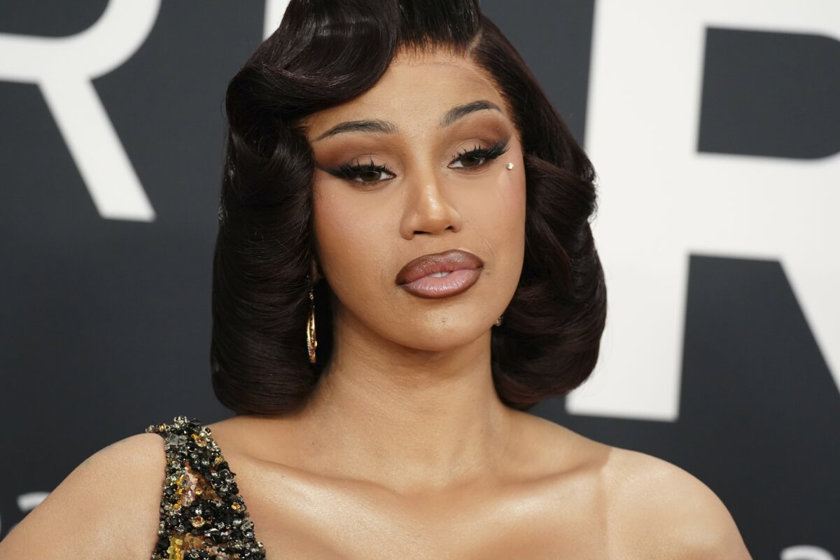 Cardi B, declarații bizare despre Donald Trump. „Mi-am distrus pantofii din cauza lui! Îmi vreau unchiul deportat înapoi în țară”